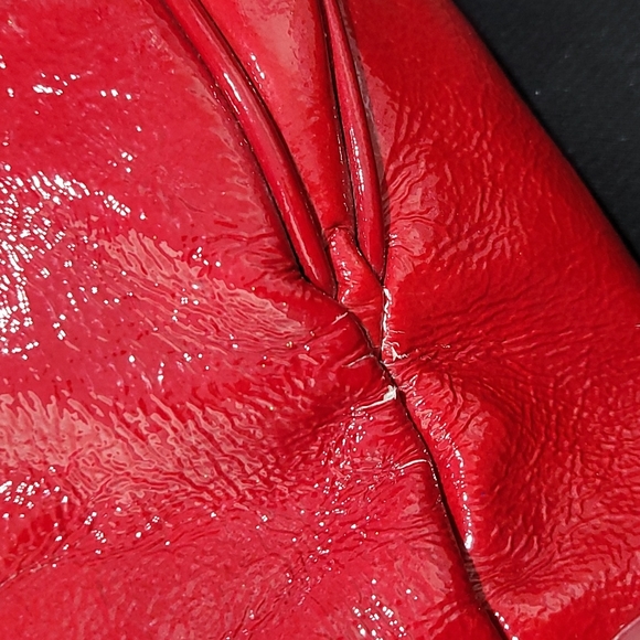 Dooney & Bourke red patent hobo bag - Picture 11 of 12